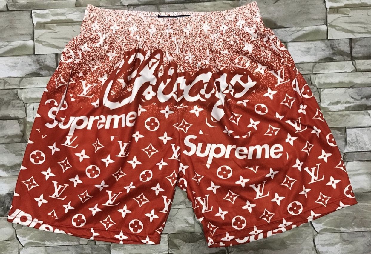 Supreme Shorts Size Small - Large