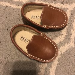 Kenneth Cole Reaction Size 2t