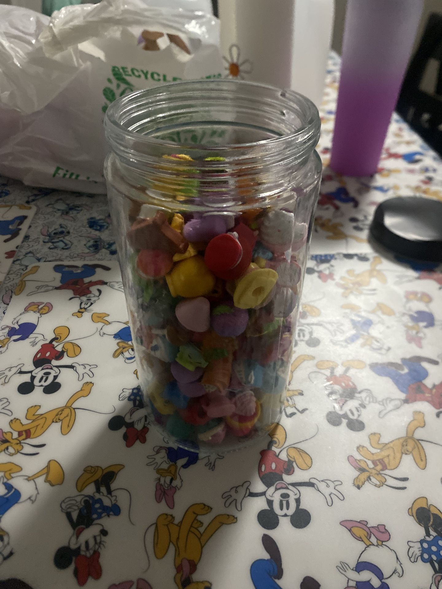 shopkins + shopping bags (i really need to get rid of al these pls)