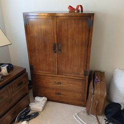 Wardrobe 
