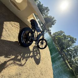 Ebike ( READ DESCRIPTION)