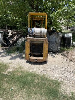 Forklift