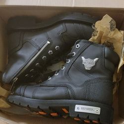 Woman's Harley Davidson Boots Size 7.5