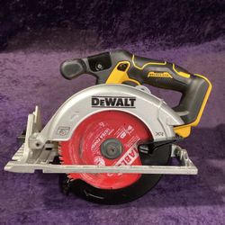 🧰🛠DEWALT 20V MAX Cordless XR Brushless 6-1/2” Sidewinder Style Circular Saw(Tool Only)-$130!🧰🛠