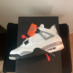 Air Jordan 4 White/Cement (2025)