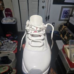 Nike Air Jordan 11 CMFT Low
White Black Varsity Red Men's Size 7 Or Women's Size 8.5 Like New Condition 