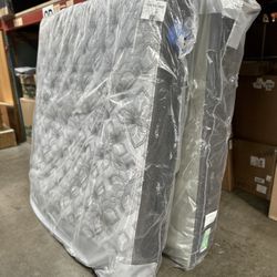 Dealt Brand Pillow Top Mattress King Size