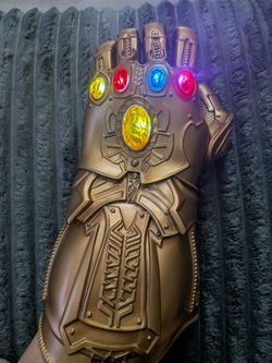 Thanos Infinity Gauntlet Toy with Light-Up Gems