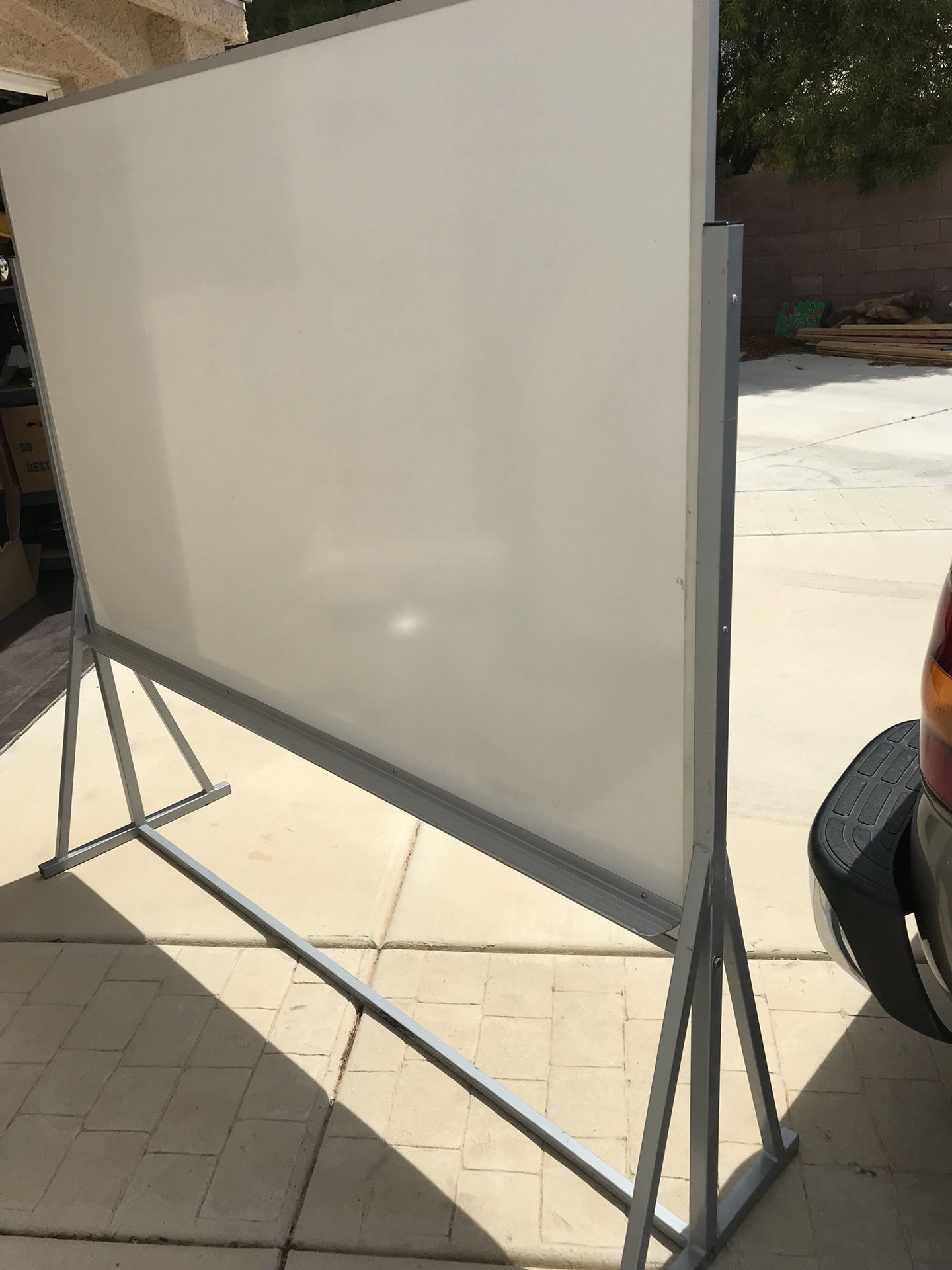 Giant 8ft By 4ft Whiteboard for Sale in Lubbock, TX - OfferUp