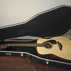 Yamaha Acoustic Guitar