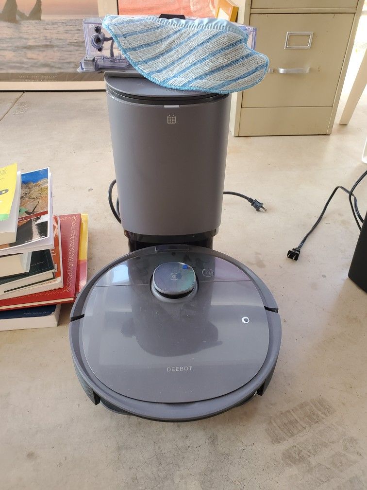 Ecovacs Deebot T8