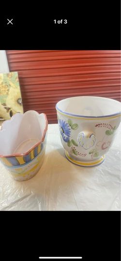 Decorative vases and Jars flowers