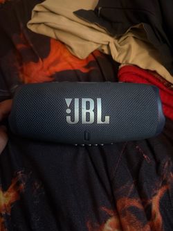 JBL Charge 5