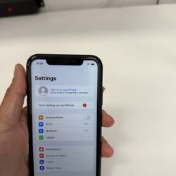 iPhone XR 64GB Unlocked