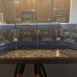 PS4 Controllers