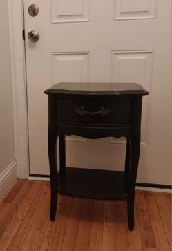 Side Table/Night Stand