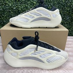 Men's Size 12 - adidas Yeezy Boost 700 V3 Azael FW4980 NIB