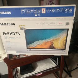 32’ Inch Samsung Tv 