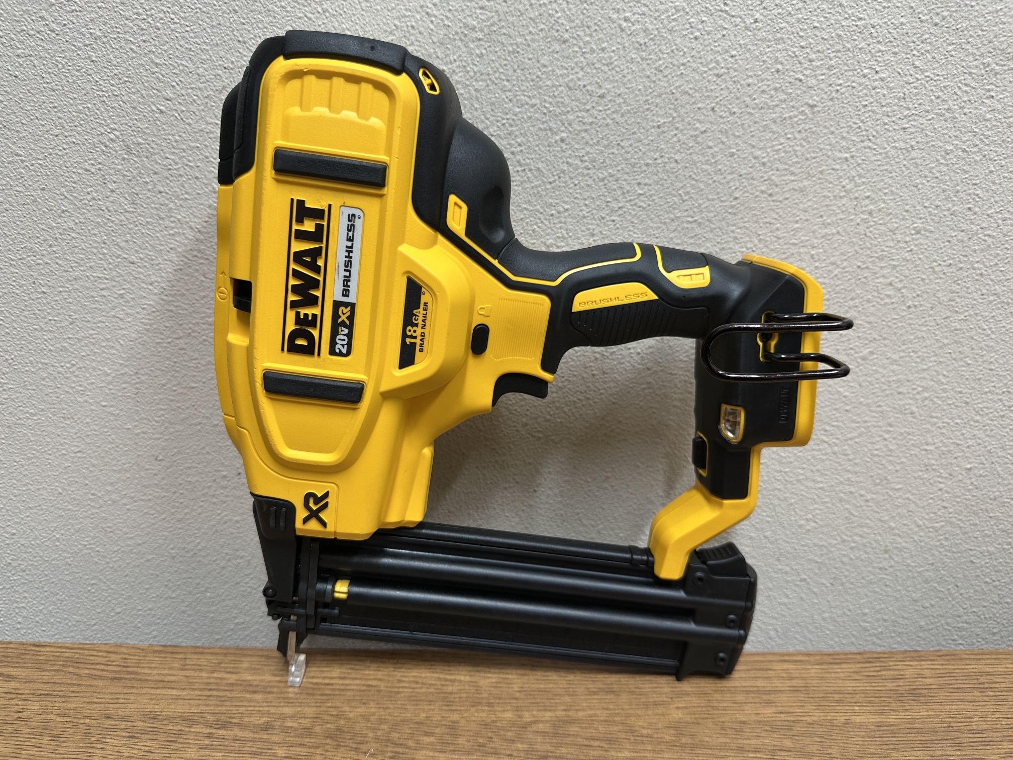 DEWALT DCN680B 20V MAX XR Lithium-Ion Electric Cordless 18-Gauge Brad Nailer (Tool Only)