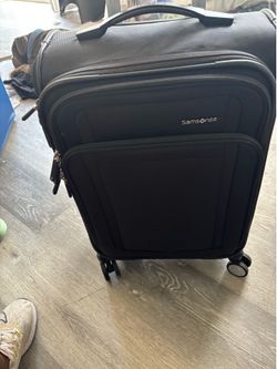 Samsonite Roller Carry on