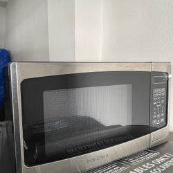 Insignia Microwave Great Condition 