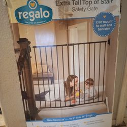 Extra Tall Safety Gate Regalo