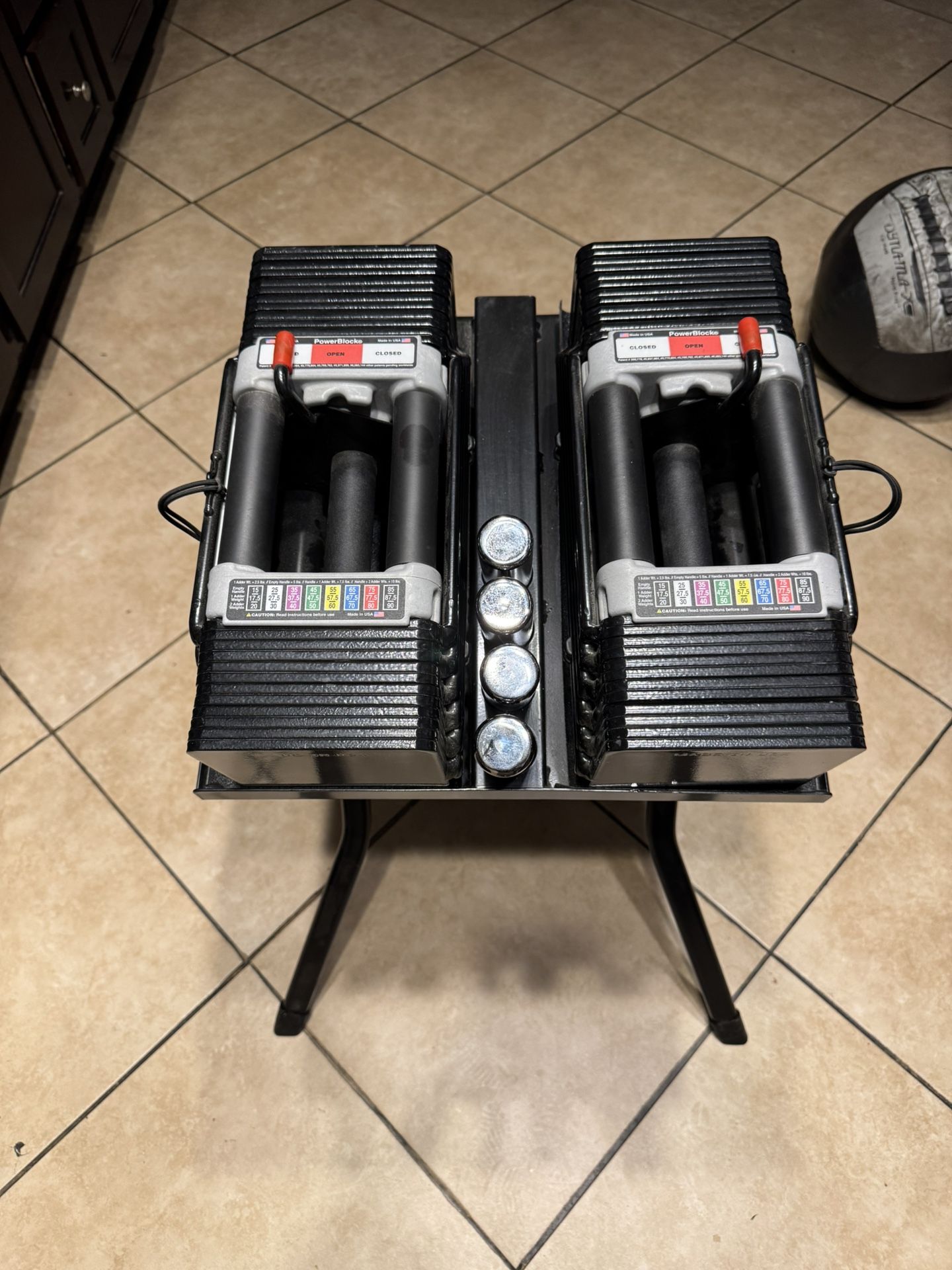 Powerblocks adjustable weights 5-70lbs plus stand 