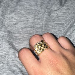 10k Gold Ring Size 11/12