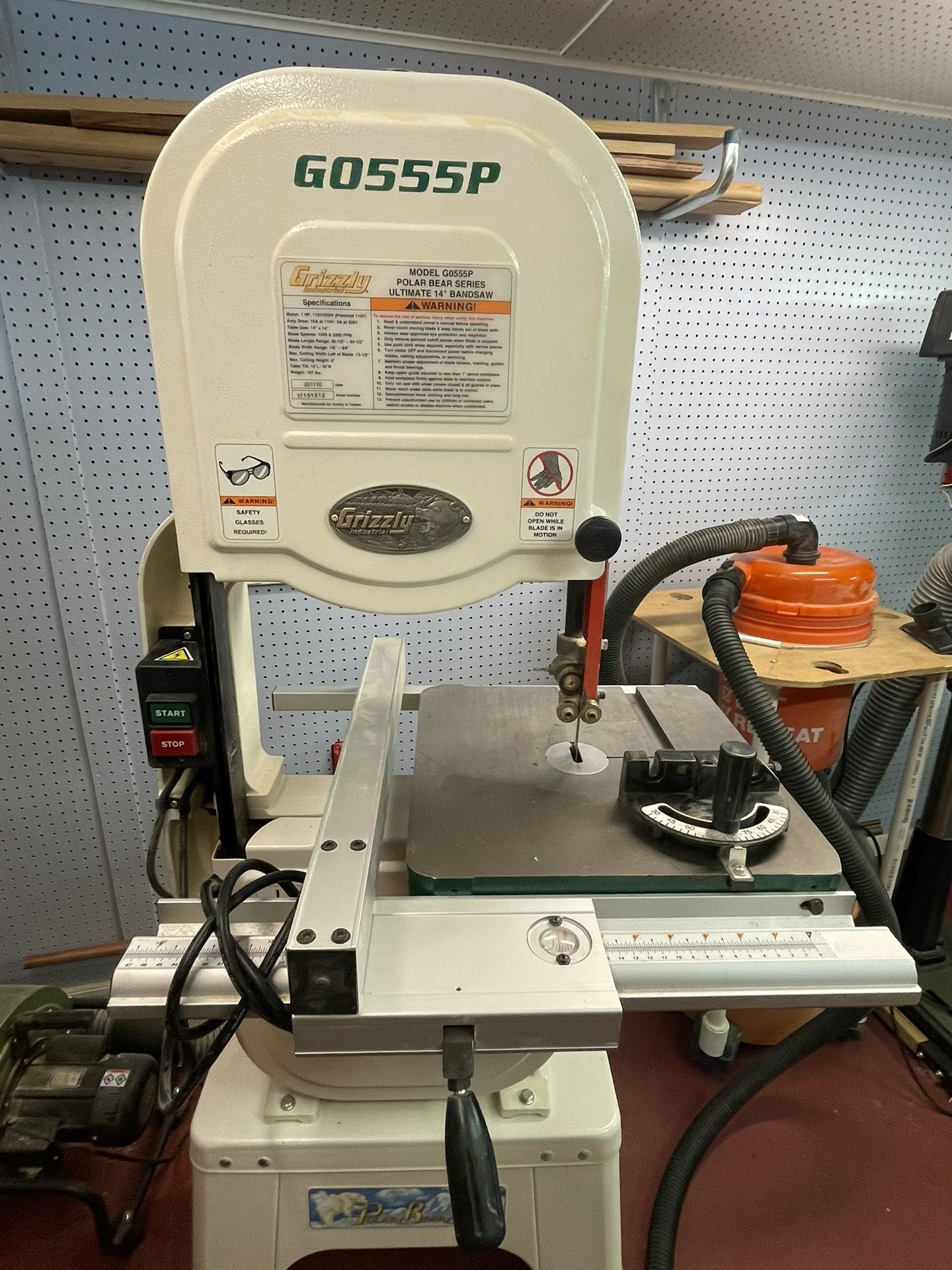 Grizzly 14” Bandsaw for Sale in Chicago, IL OfferUp