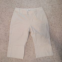 Capris 
