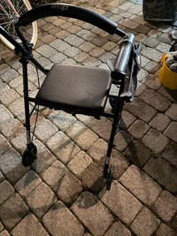 Rolling walker