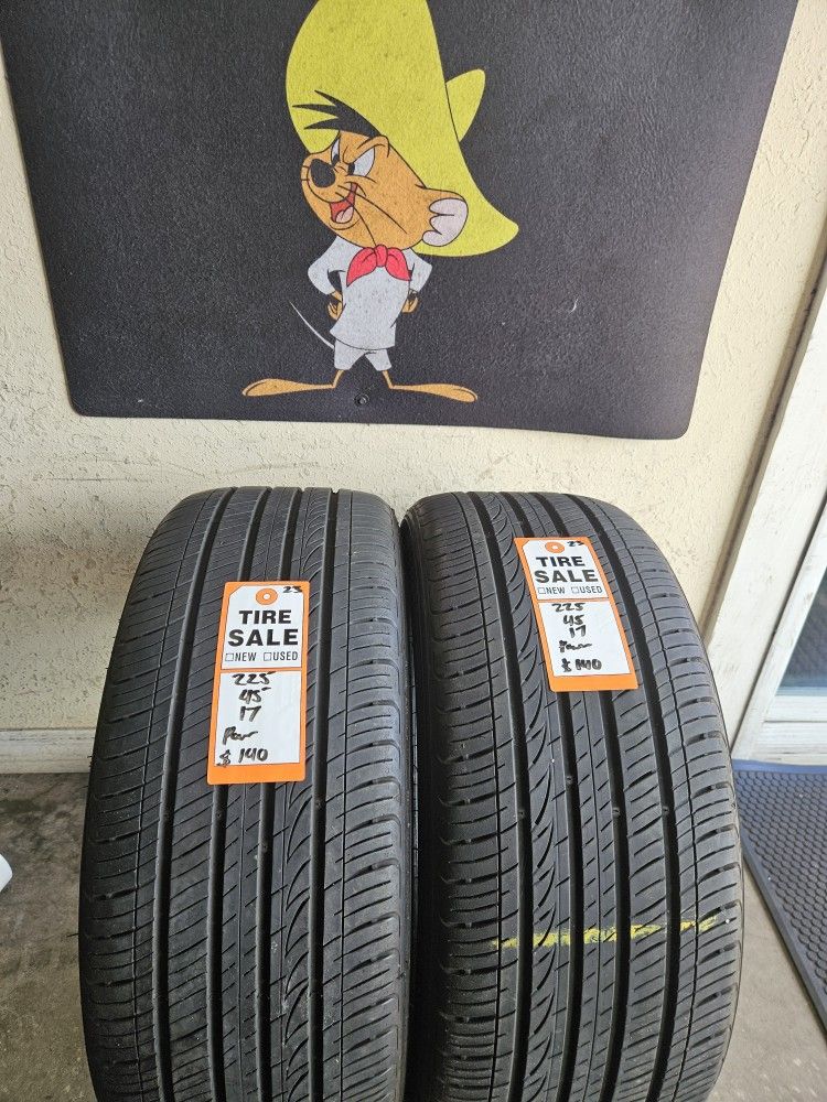 225/45/17 Kuhmo Tires (2)