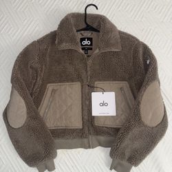 Alo Sherpa Edge Bomber - Chai Latte (original)