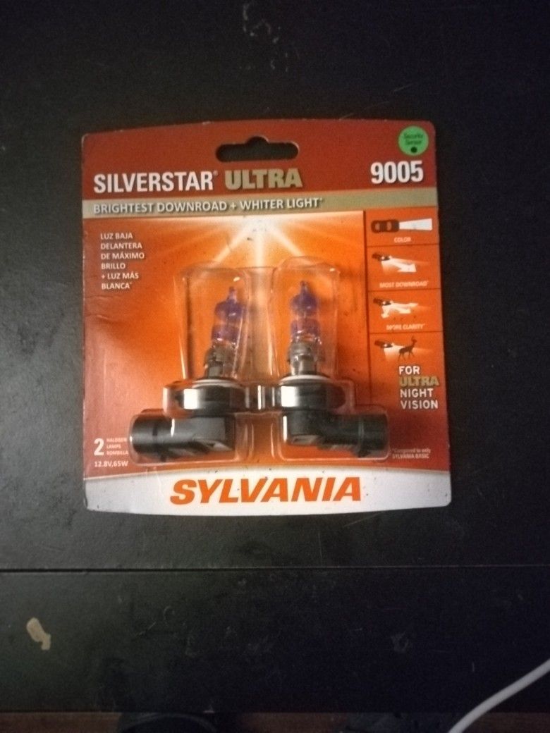 Sylvania SilverStar Ultra 9005 Headlight Bulbs – Brand New
