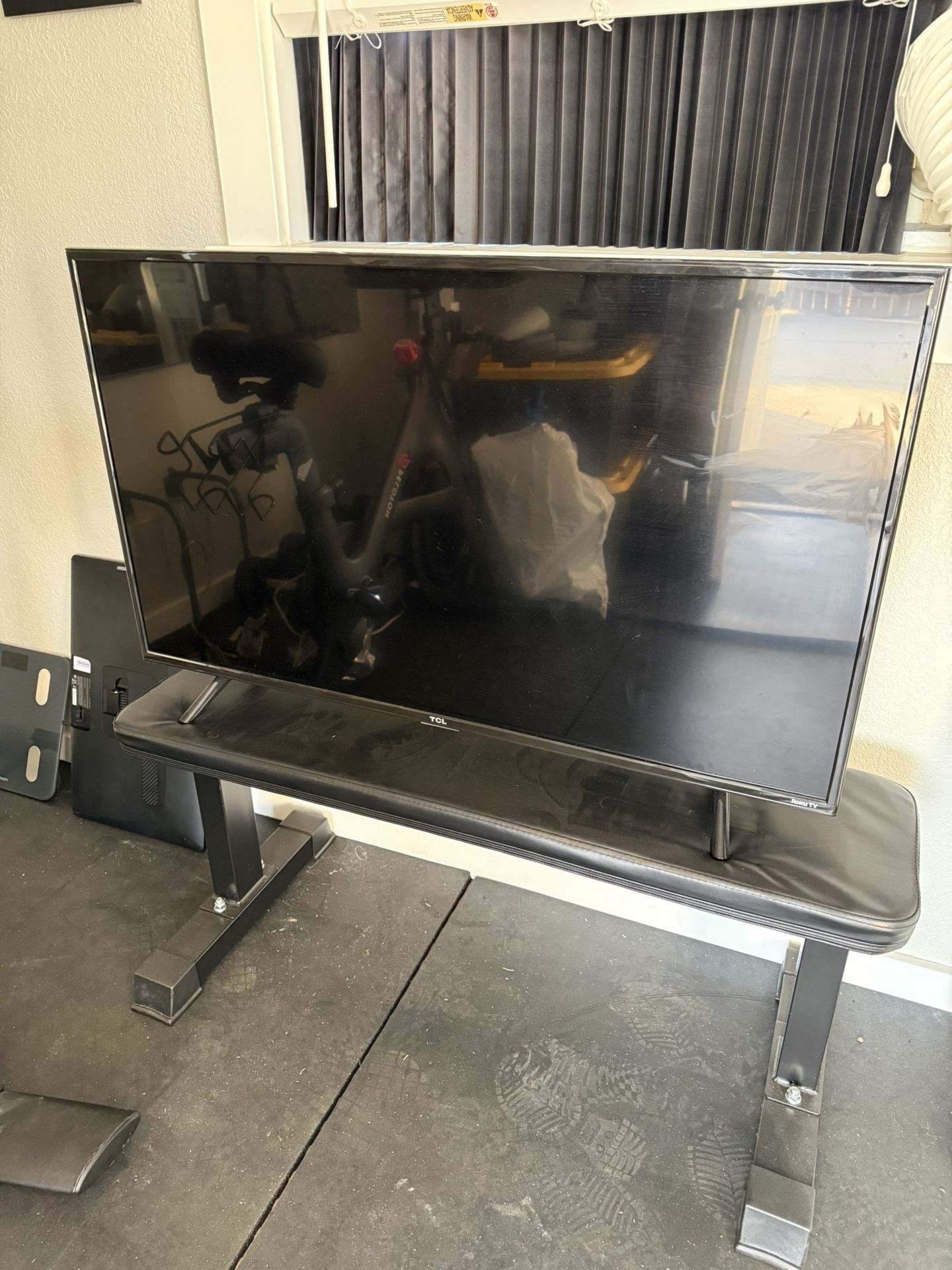 Used Roku Tv Roku TV for Sale in Clovis, CA - OfferUp