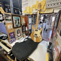 1984 Peavey T-15 Electric Guitar