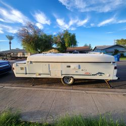 Pop up camper