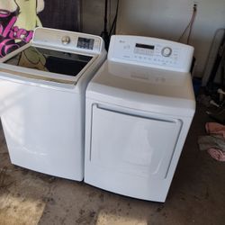 Samsung WASHER AND LG Electric Dryer Large Capacity 
