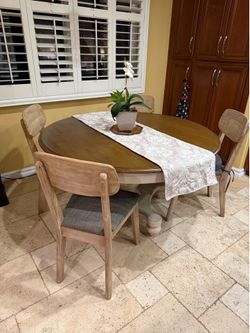 Dining Table 54x30in