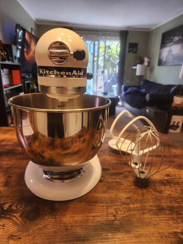 Kitchen Aid Classic Mixer