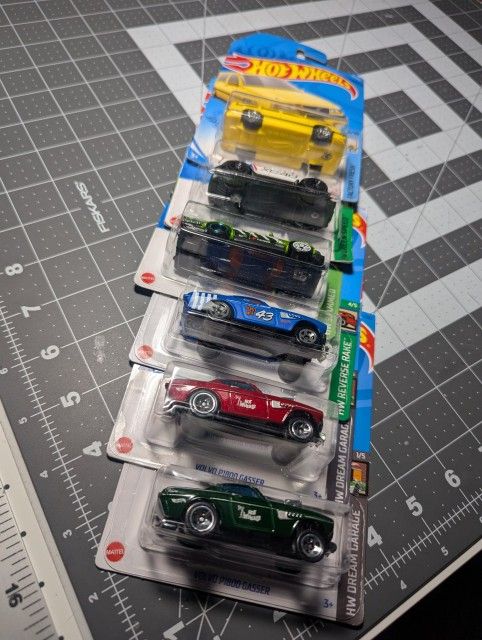 Volvo Lot Of 5  Hot Wheels 