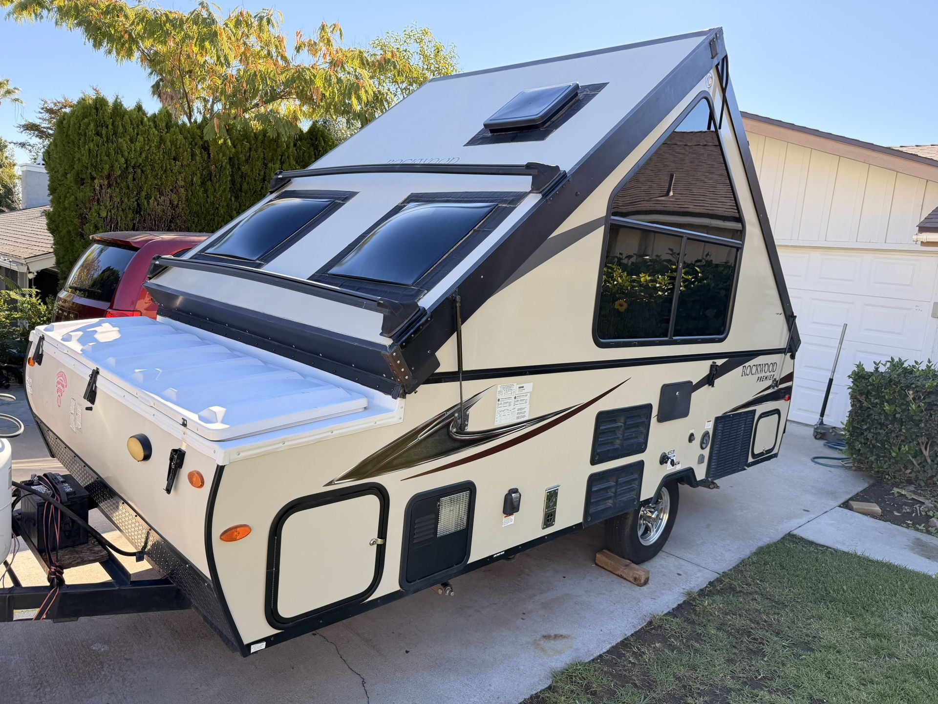 2018 Forest River Rockwood Premier 