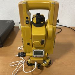 Topcon GTS-3C Survey Station With Case 