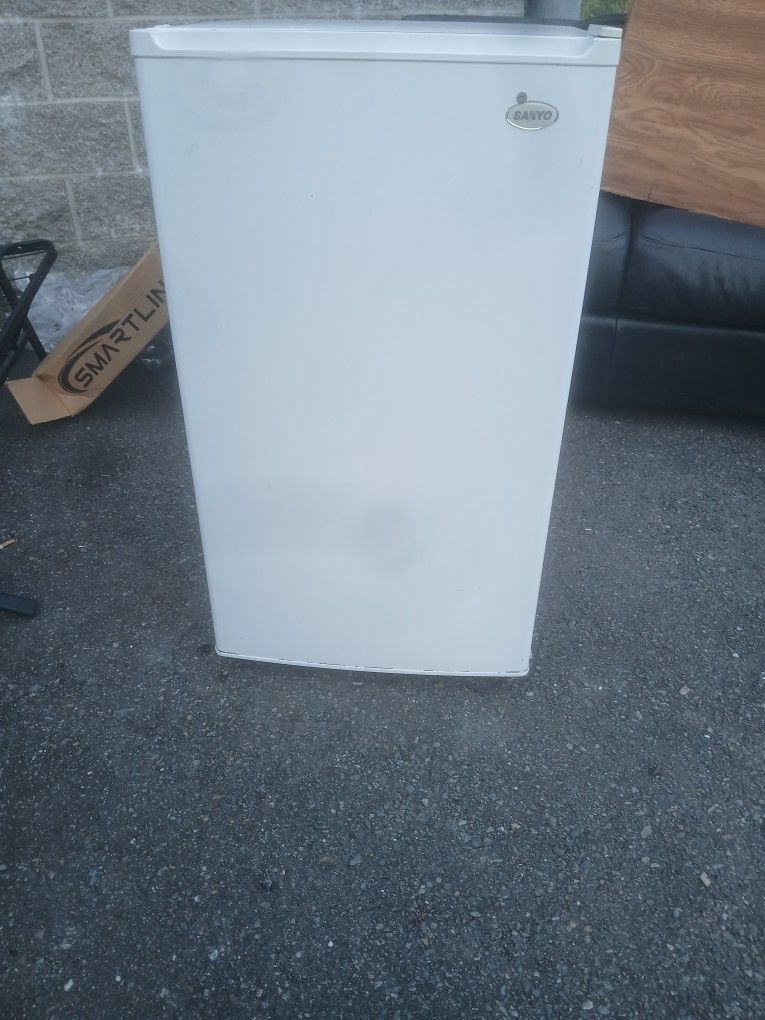 Refrigarator