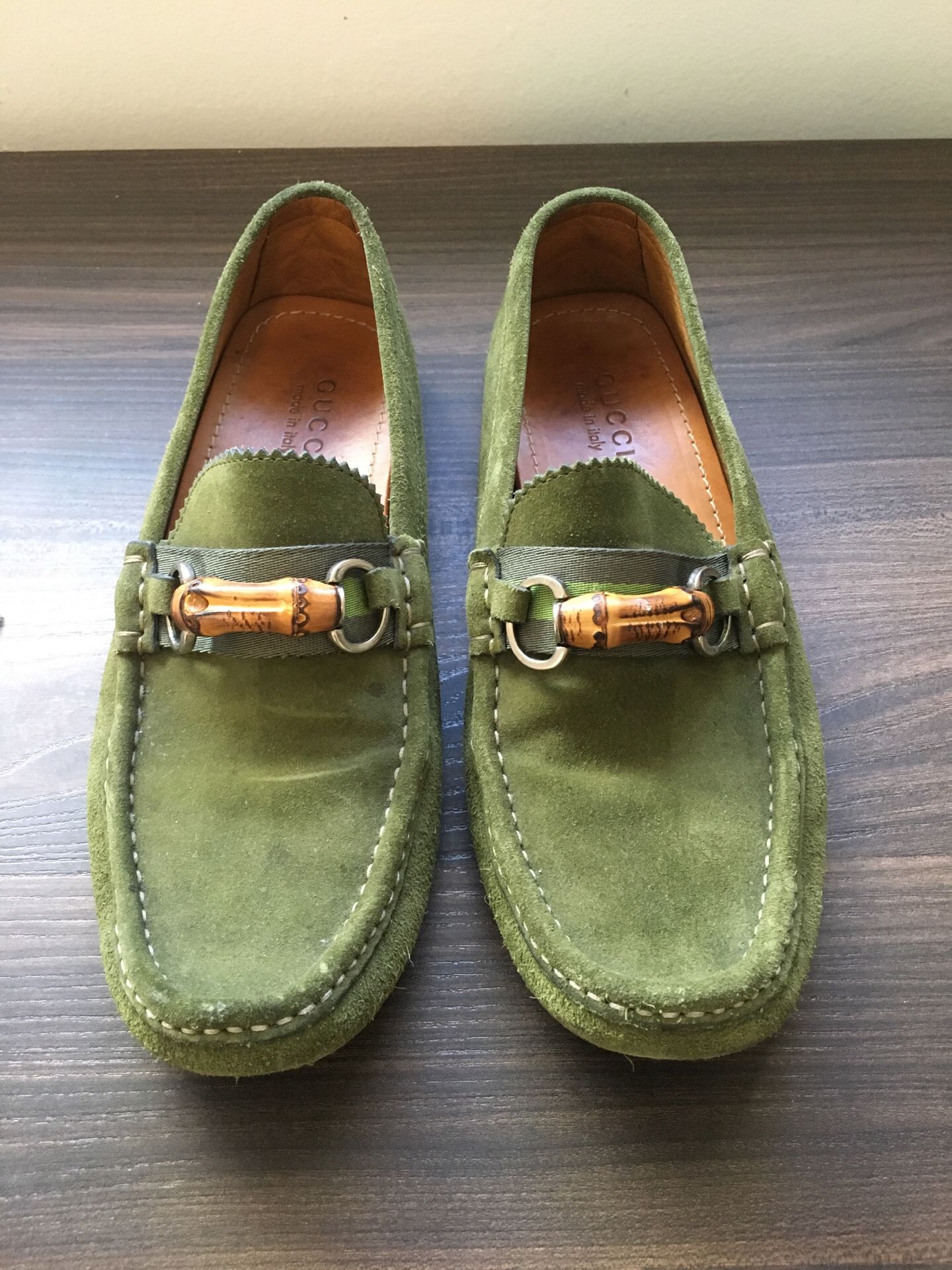 GUCCI green leather shoes size 9