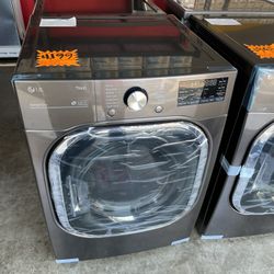 New LG ThinQ Gas Dryer 7.4 Cubic Feet