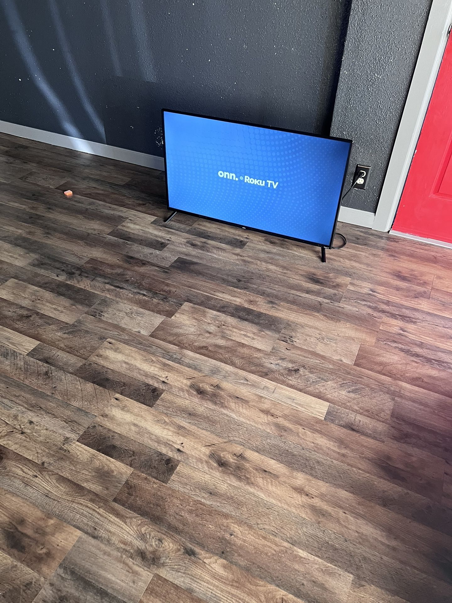 40” Tv Onn Roku