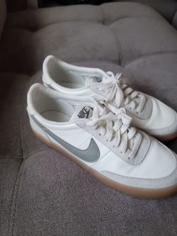 Tenis Nike size 7