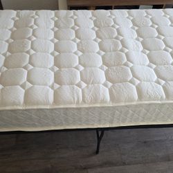 TWIN MATTRESS AND FOLDABLE FRAME