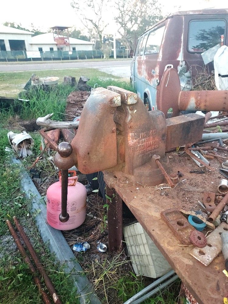 Vice And Table Heavy Duty